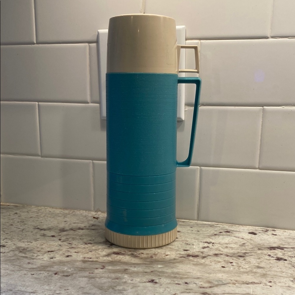 Vintage Thermos   Very good condition
